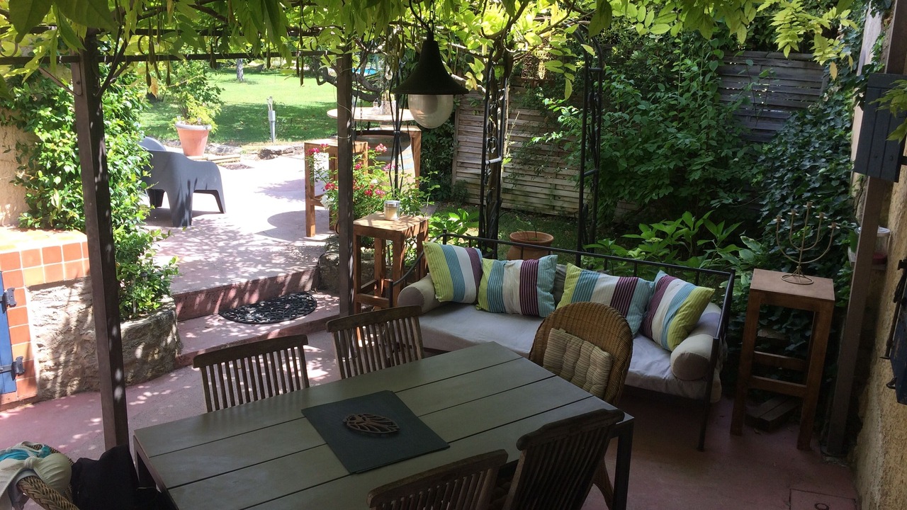 Photo of Outdoor in Maubec