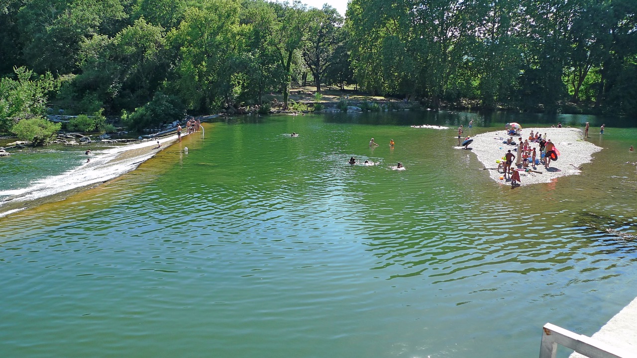 Photo of Others in Laroque