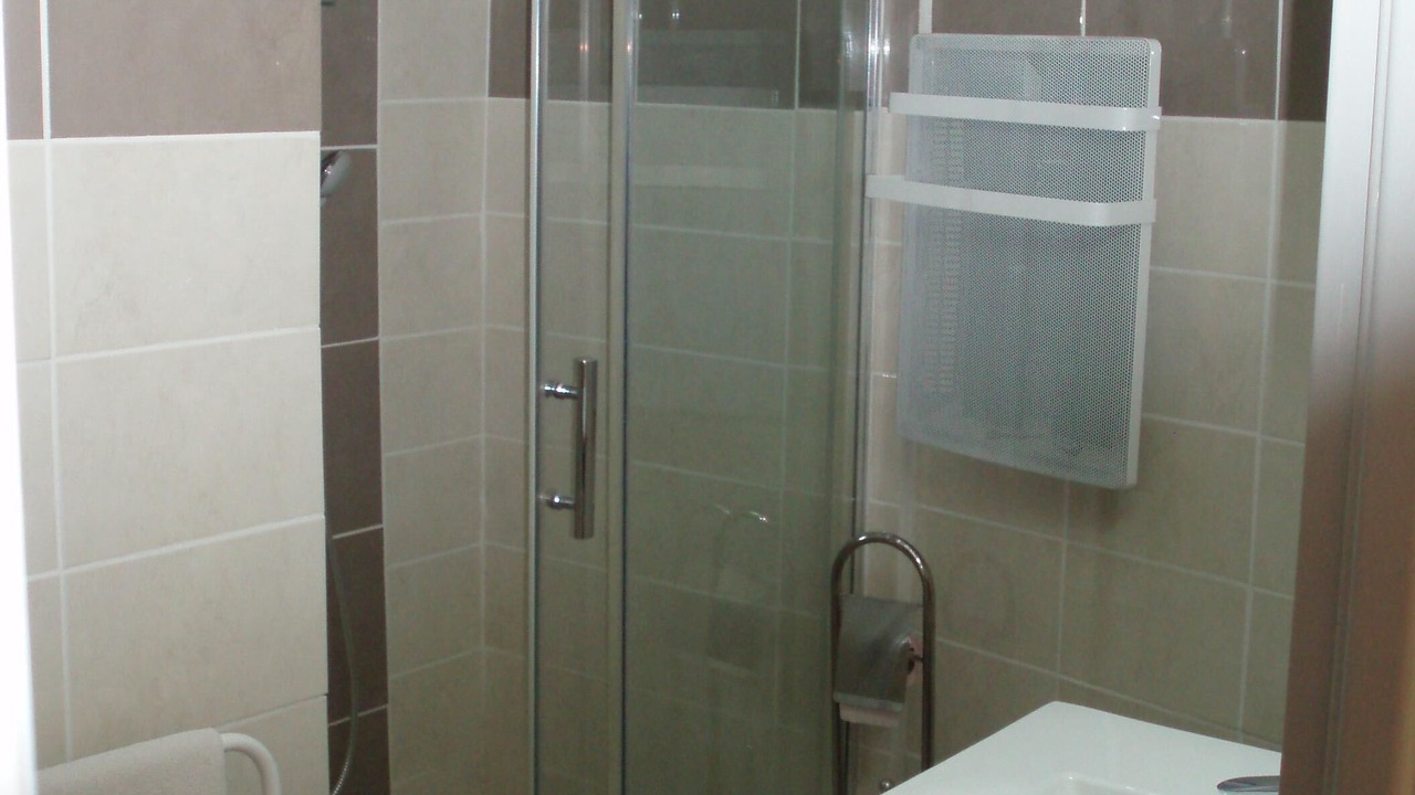 Photo of Bathroom in Ensues-la-Redonne