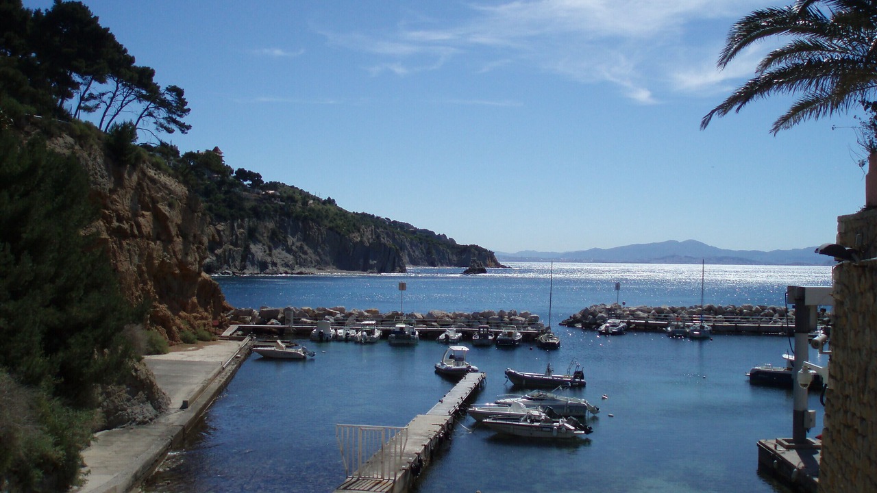 Photo of Others in Ensues-la-Redonne