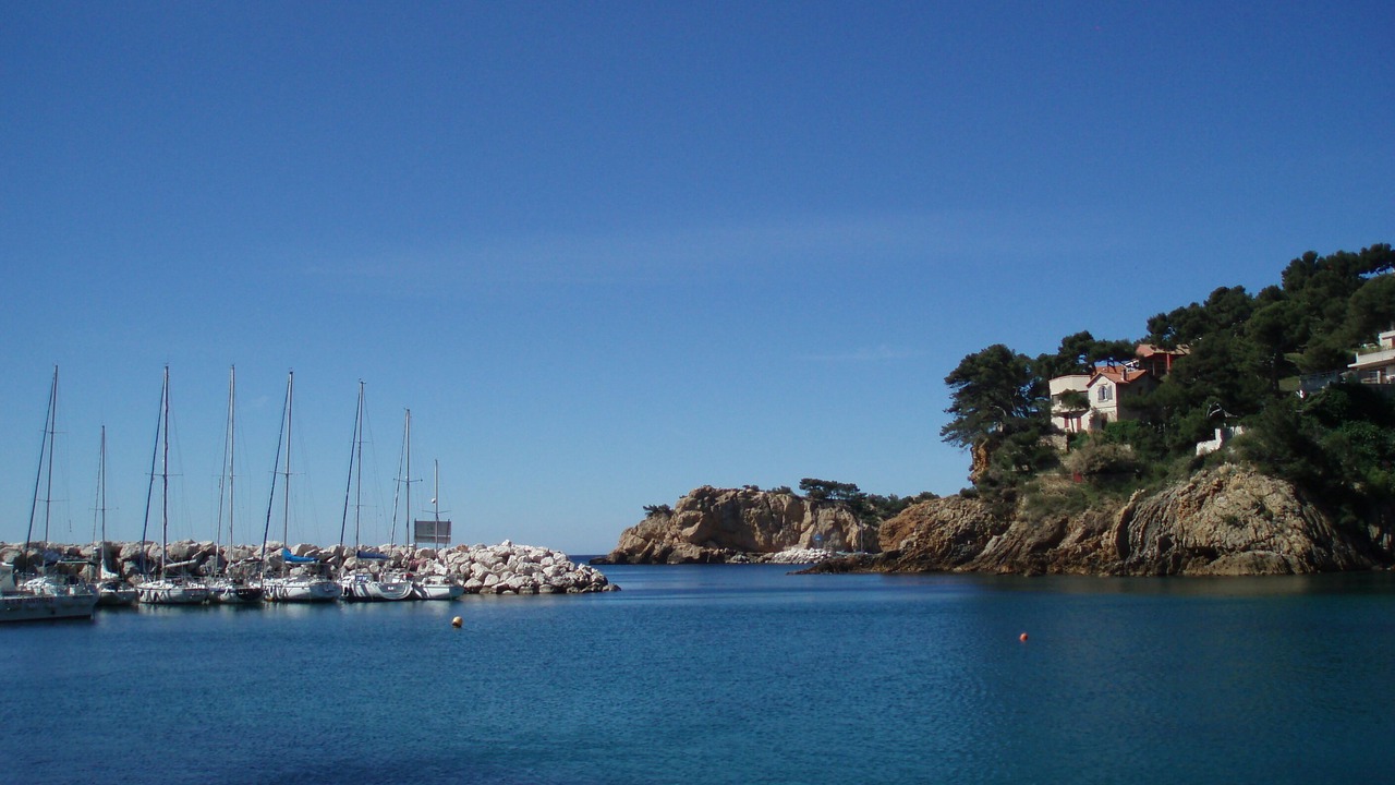Photo of Others in Ensues-la-Redonne