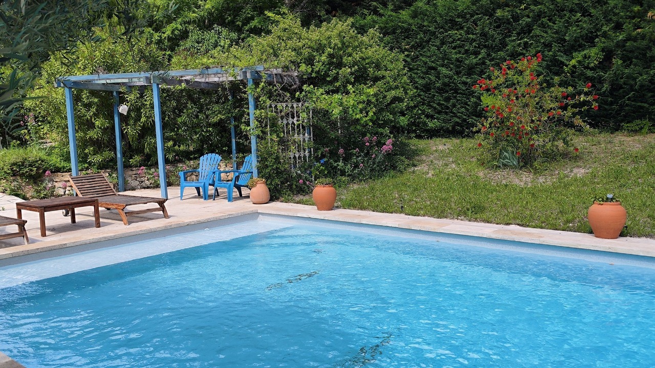 Photo of Outdoor in Auriol