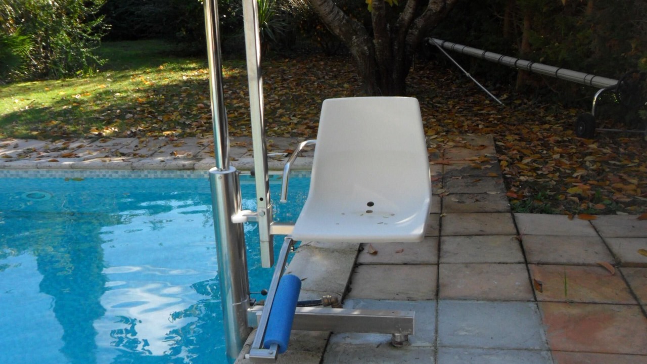 Photo of Outdoor in Auriol
