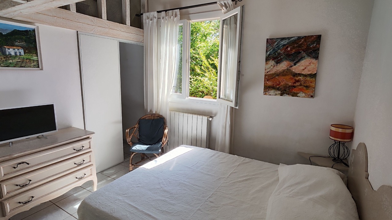 Photo of Bedroom in Auriol