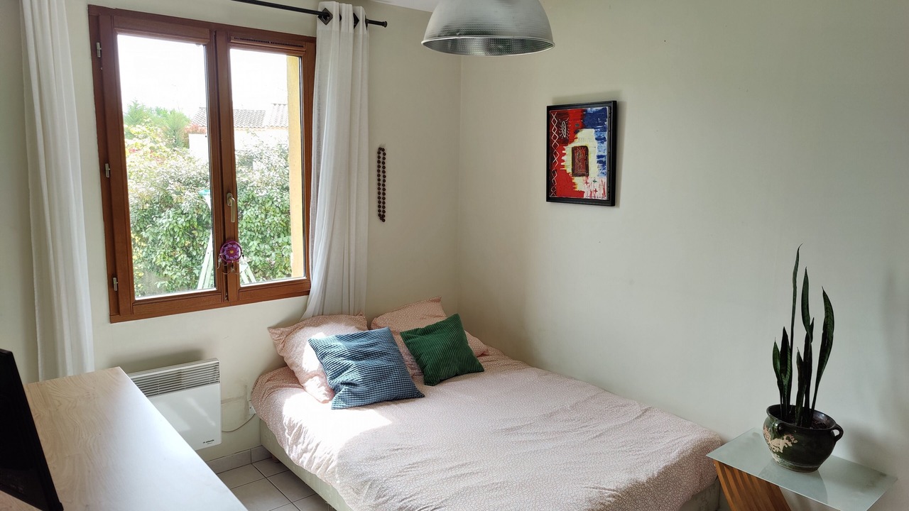 Photo of Bedroom in L'Isle-sur-la-Sorgue