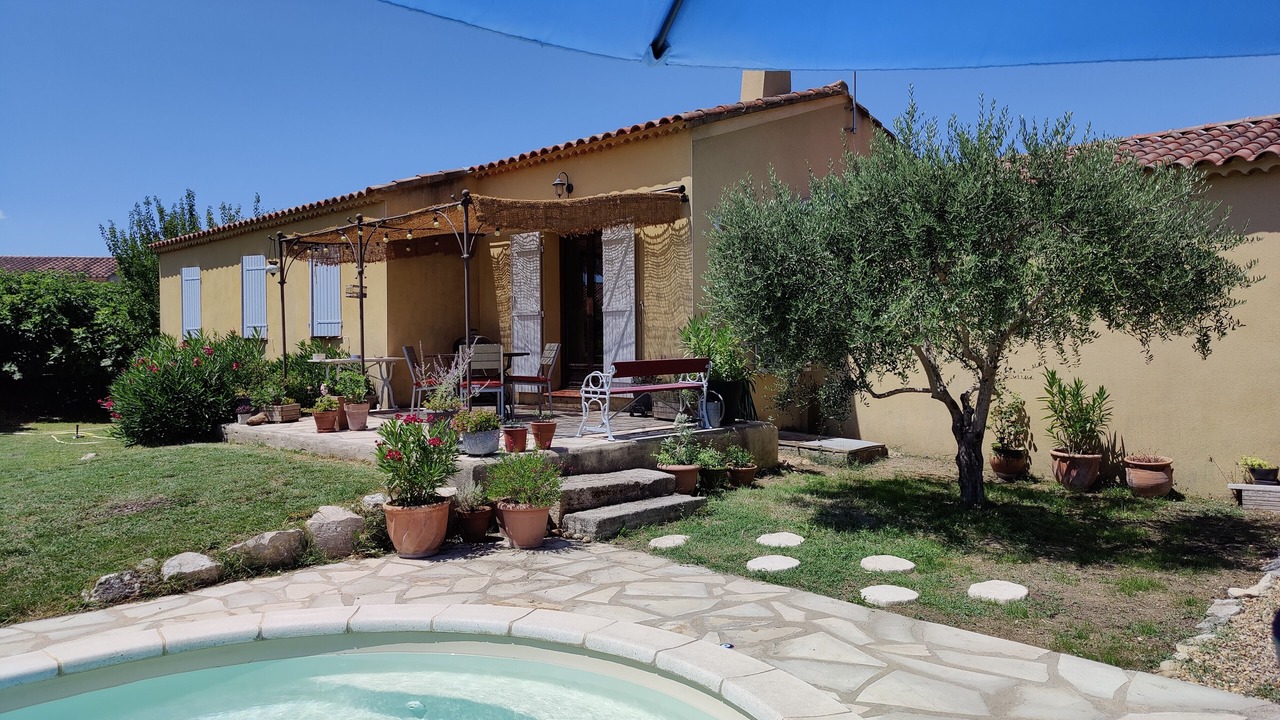 Photo of Outdoor in L'Isle-sur-la-Sorgue