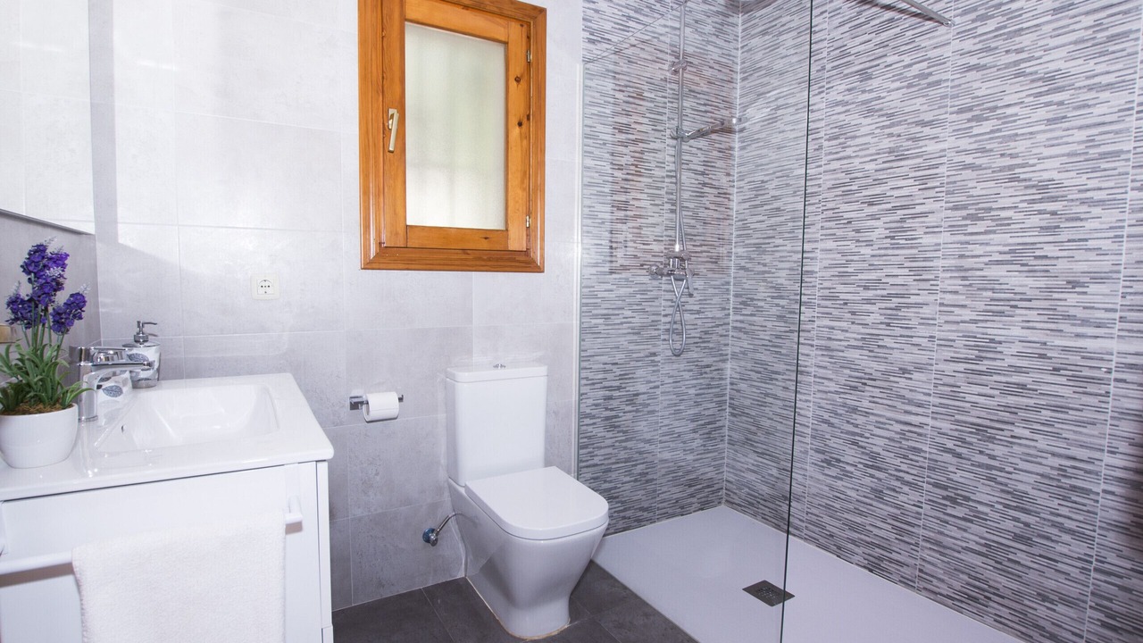 Photo of Bathroom in Empedrola