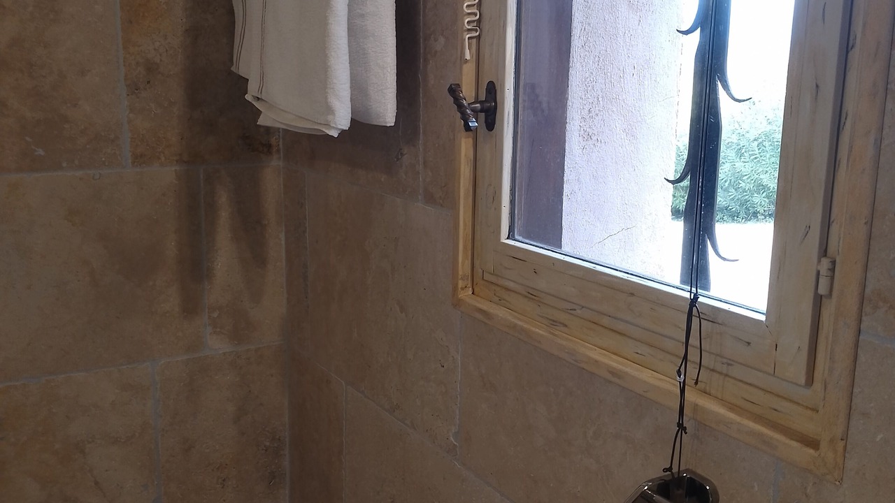 Photo of Bathroom in Grospierres