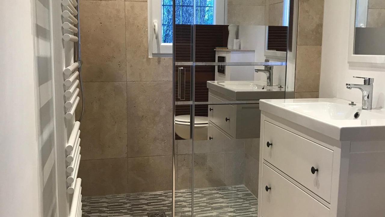 Photo of Bathroom in Sud