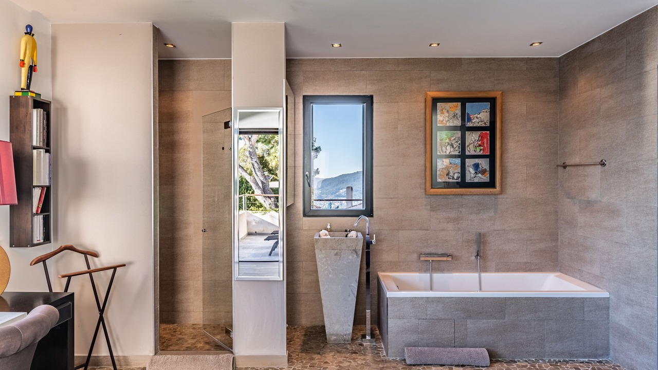 Photo of Bathroom in Carqueiranne