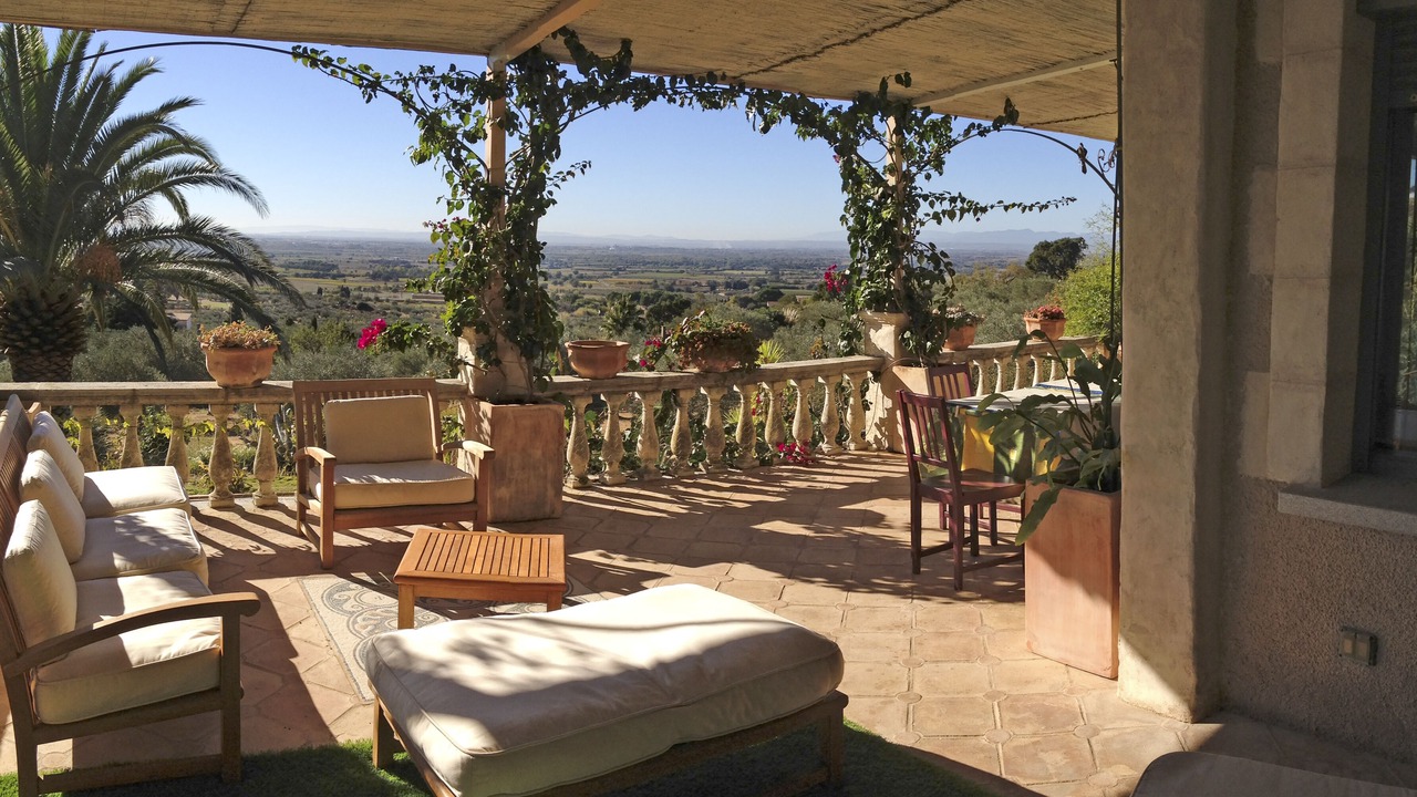 Photo of Patio Balcony in Roses
