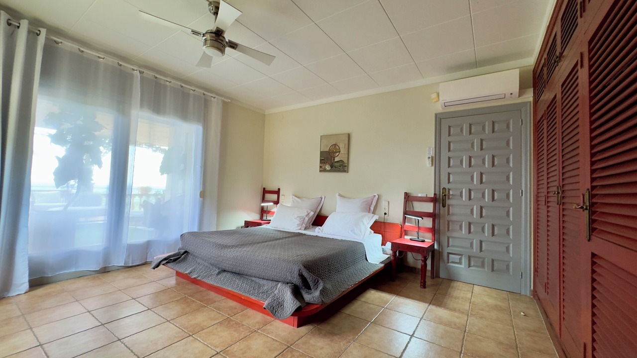 Photo of Bedroom in Roses