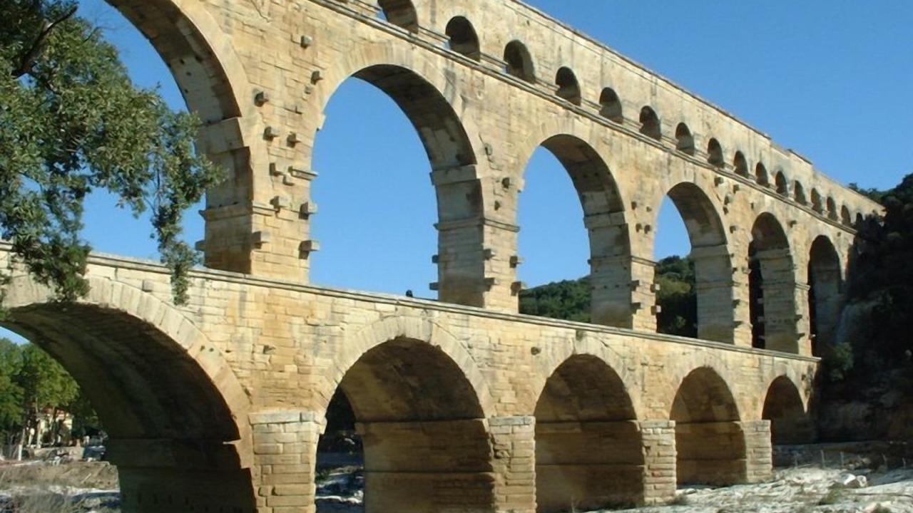Photo of Others in Nimes City Centre