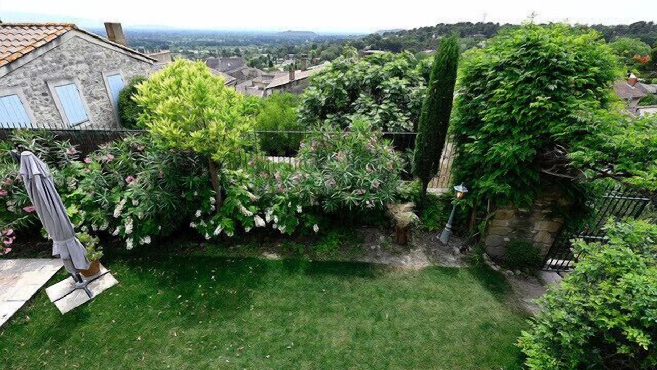Photo of Outdoor in Chateauneuf-de-Gadagne