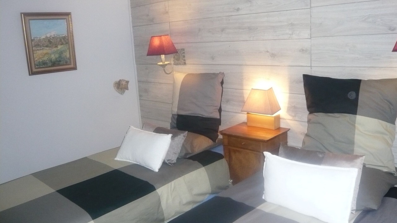 Photo of Bedroom in Maussane
