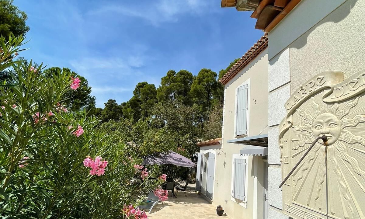 Photo of Patio Balcony in Maussane