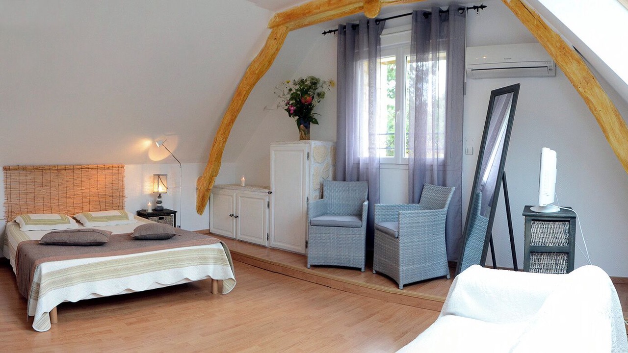 Photo of Bedroom in Cublac