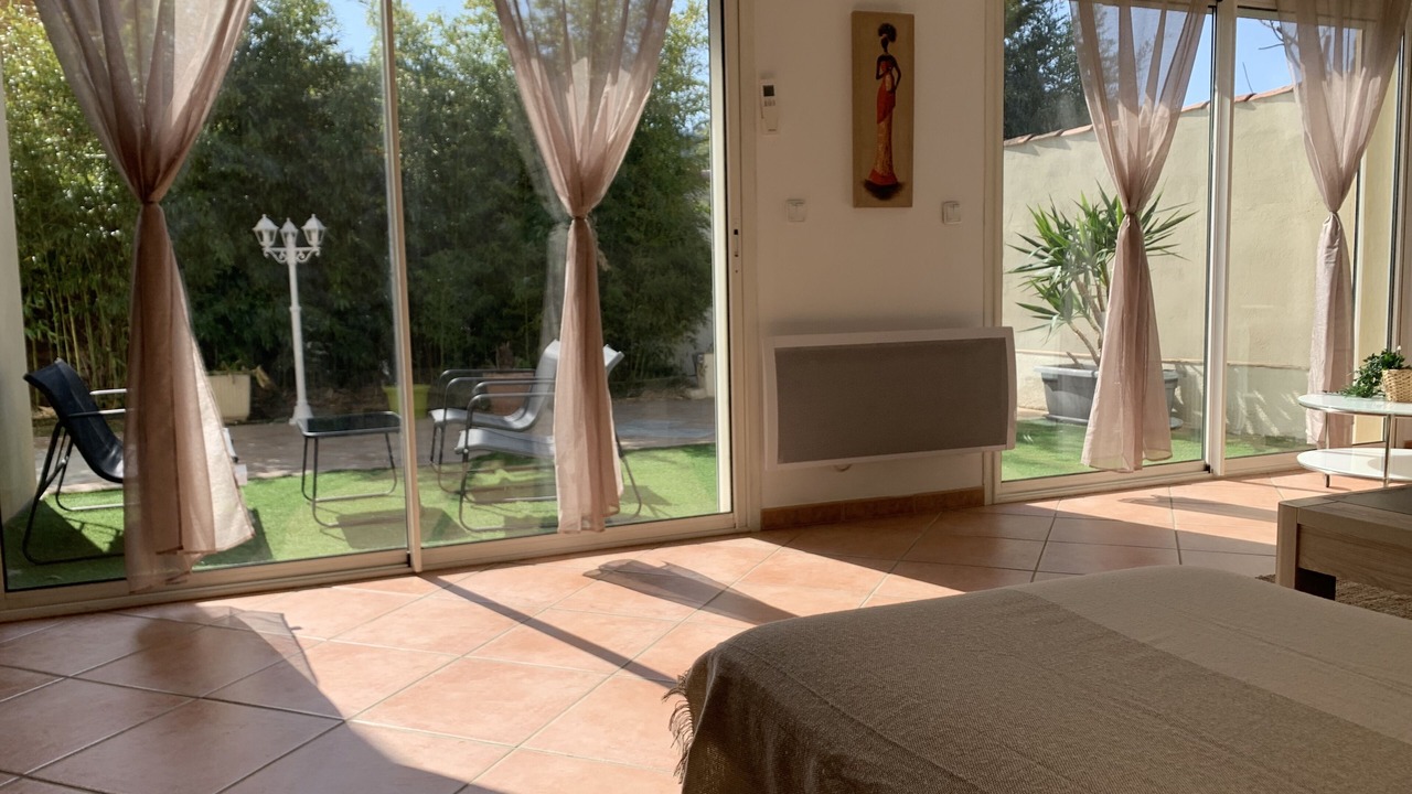 Photo of Bedroom in Saint-Cyr-sur-Mer