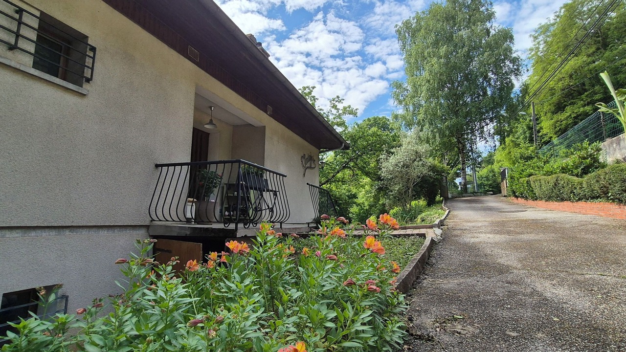 Photo of Outdoor in Bourdeau