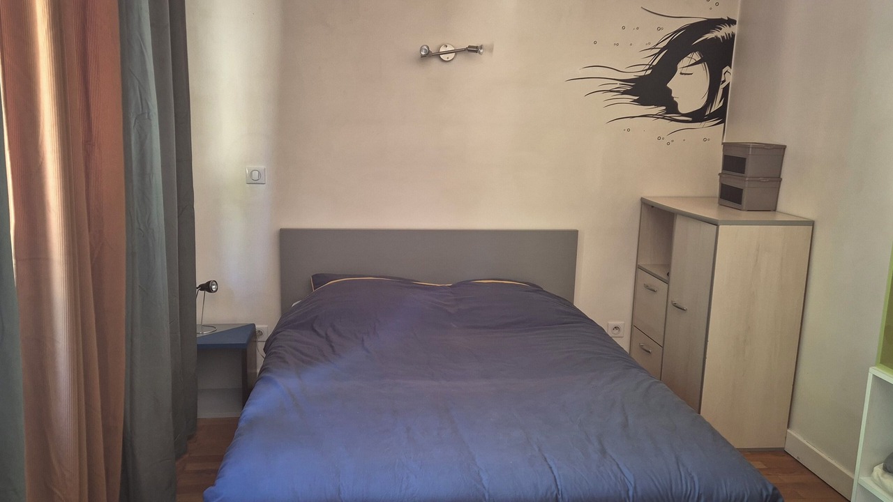 Photo of Bedroom in Bourdeau