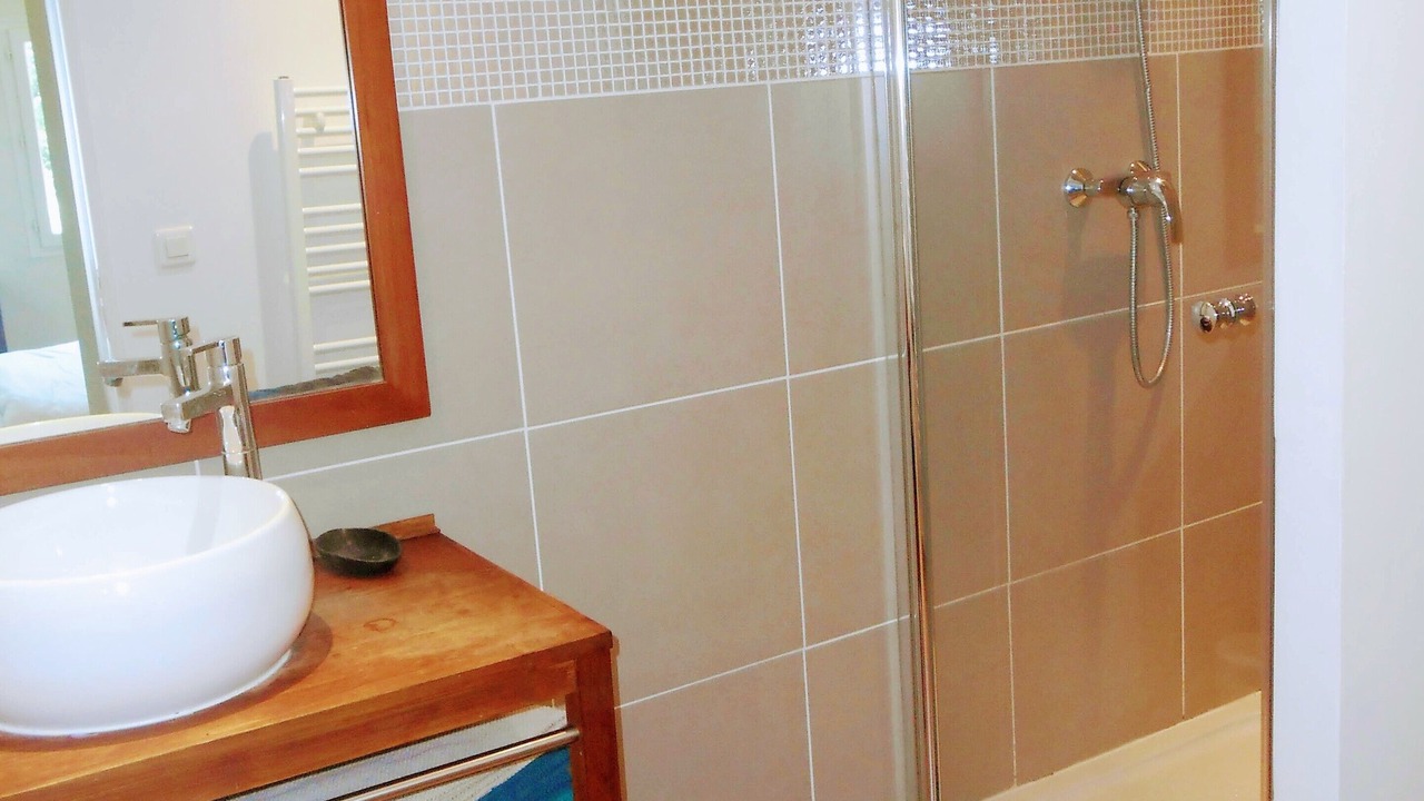 Photo of Bathroom in Le Puy-Sainte-Reparade