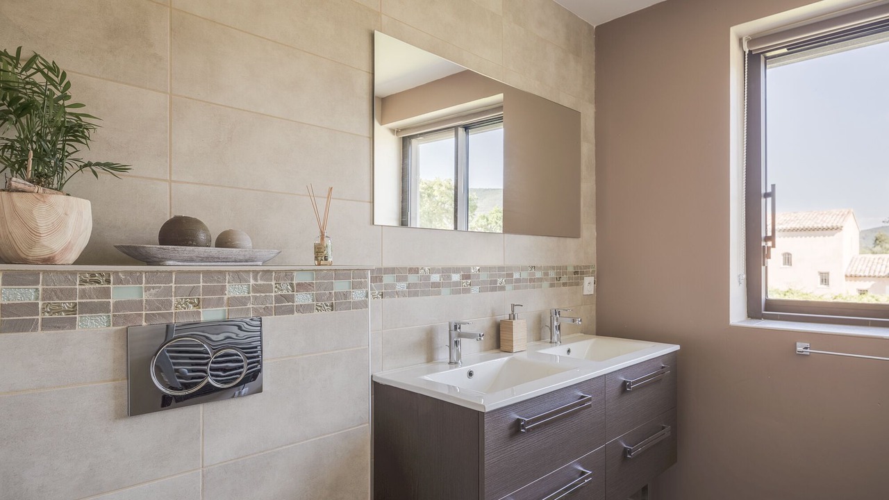 Photo of Bathroom in Lacoste