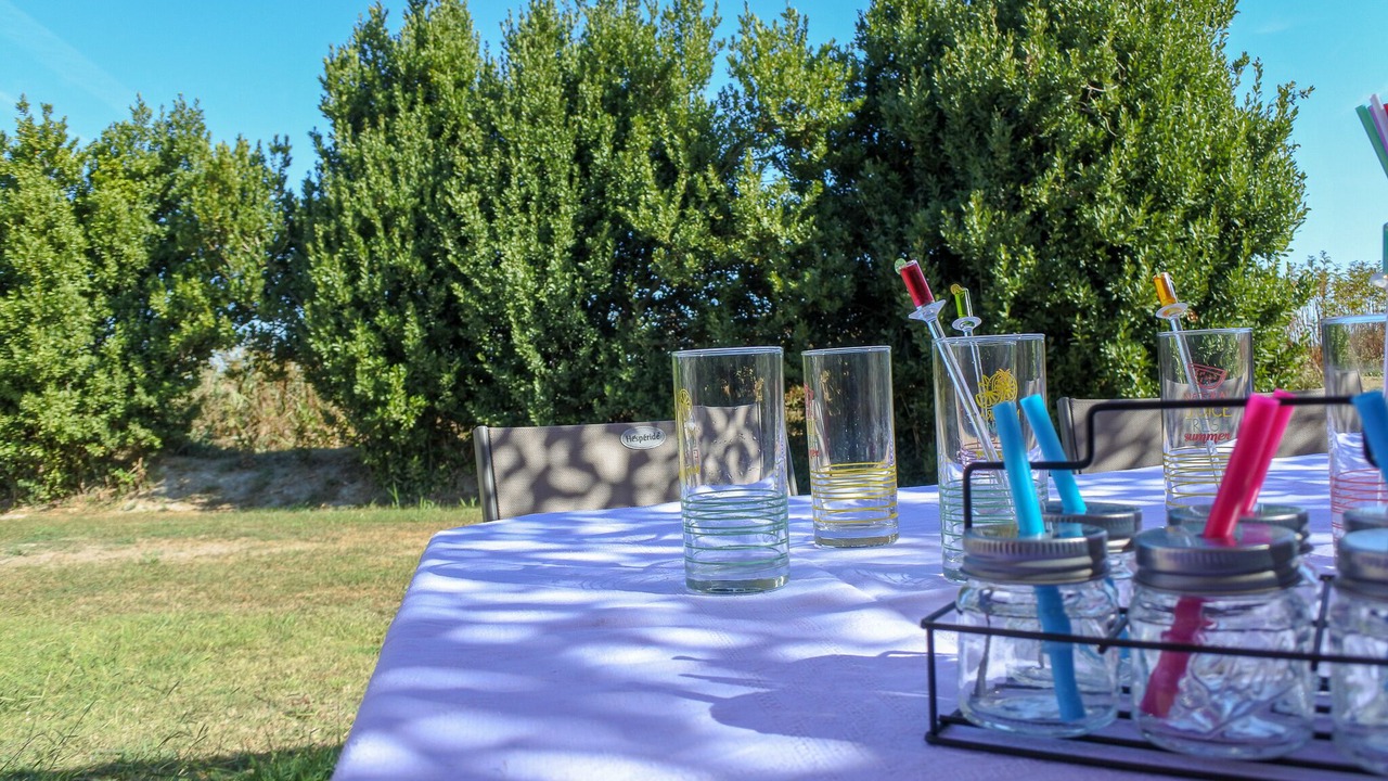 Photo of Outdoor in Albaron