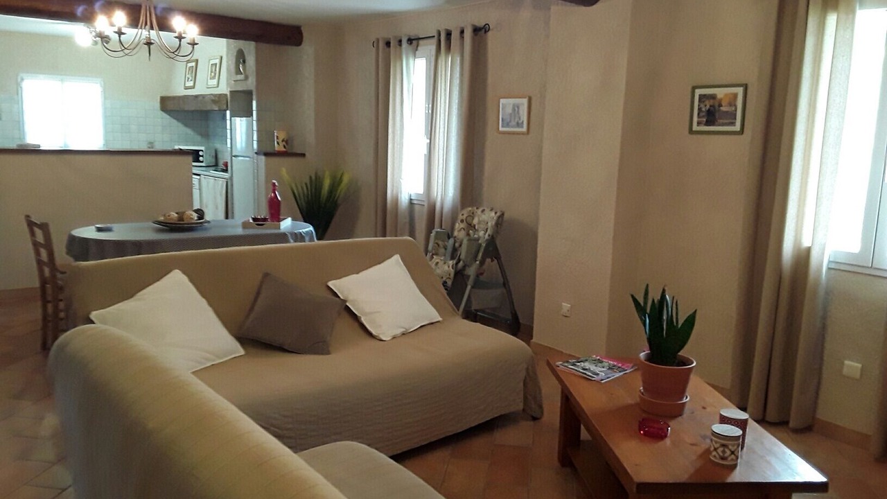 Photo of Livingroom in Albaron