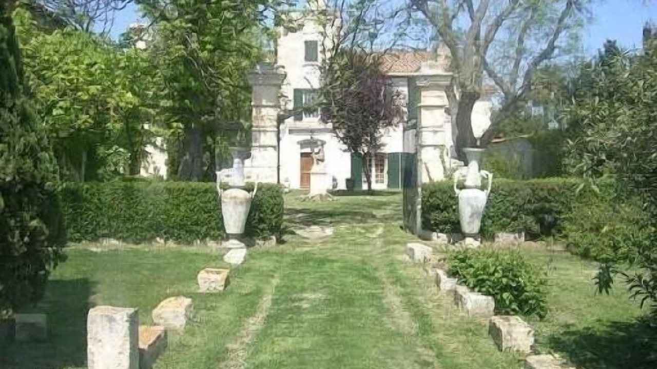 Photo of Outdoor in Albaron
