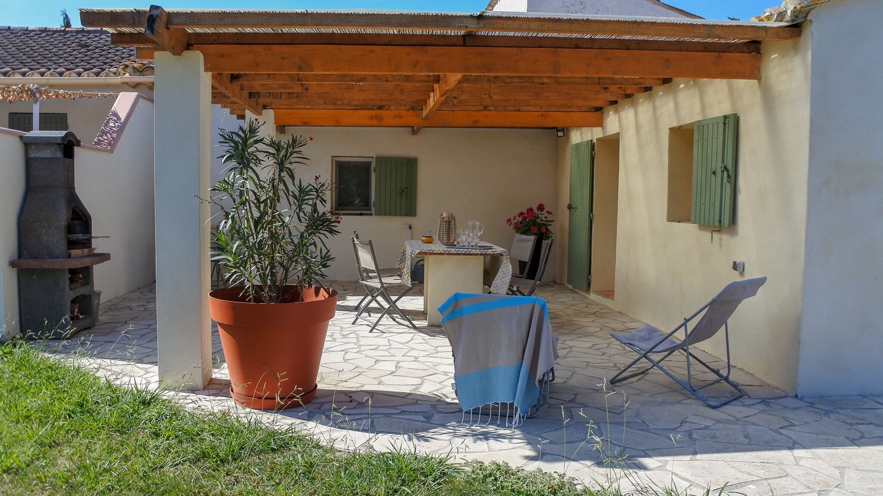 Photo of Outdoor in Albaron