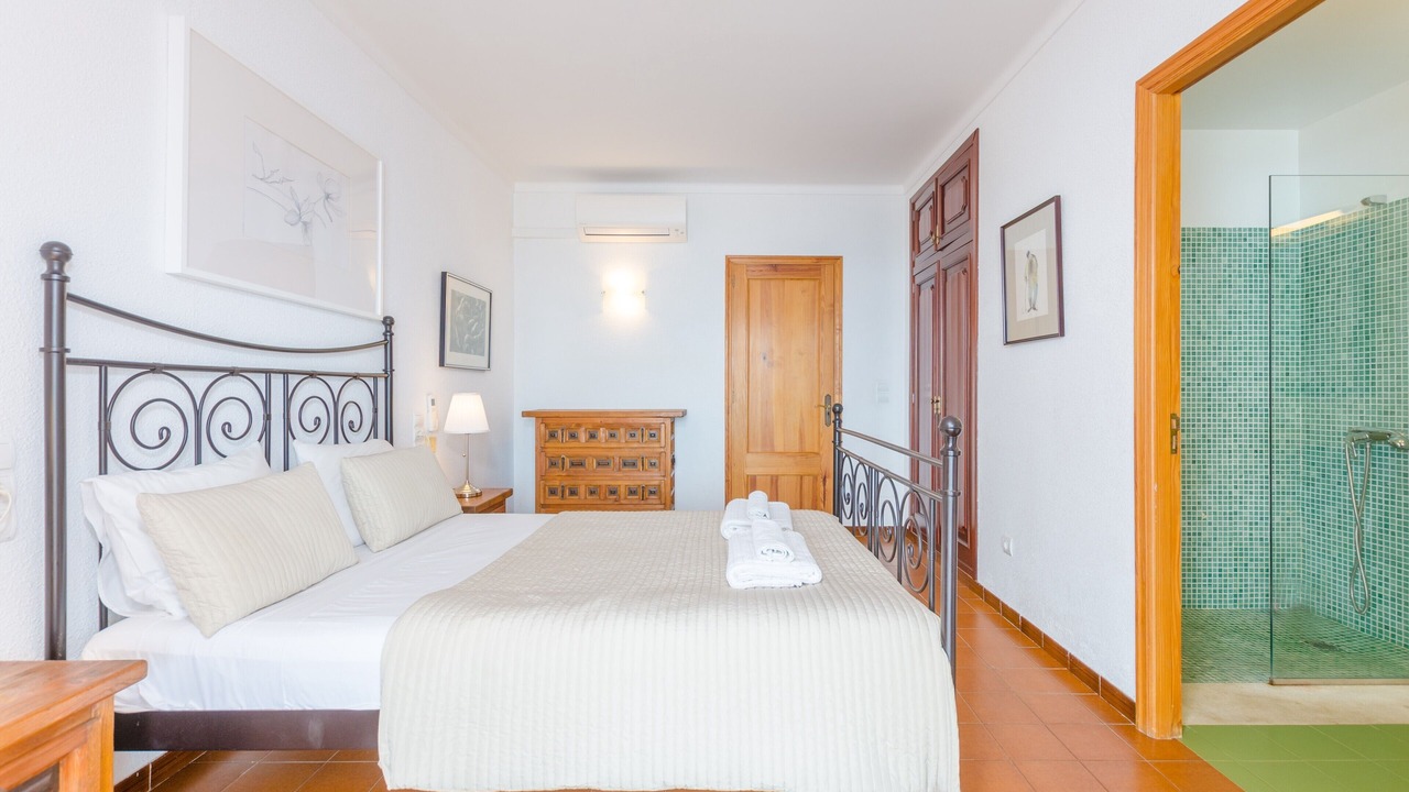 Photo of Bedroom in Alcanada