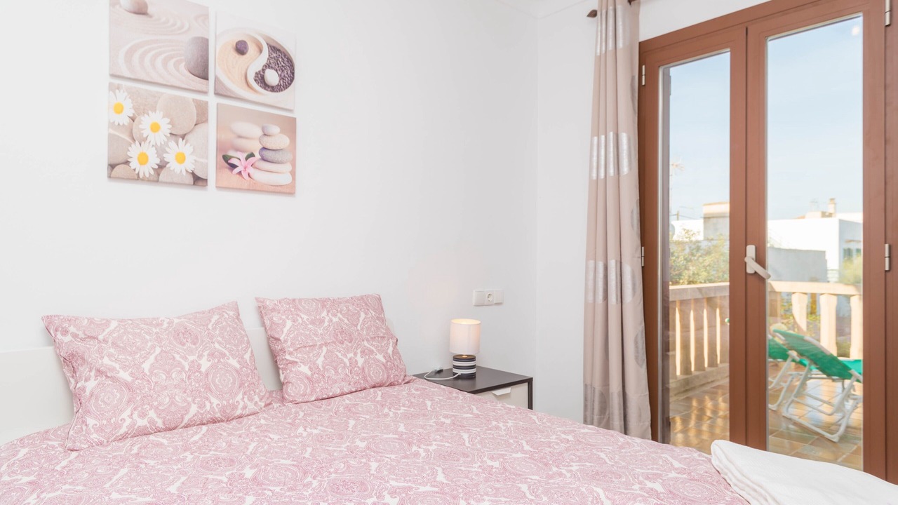 Photo of Bedroom in Cala Figuera