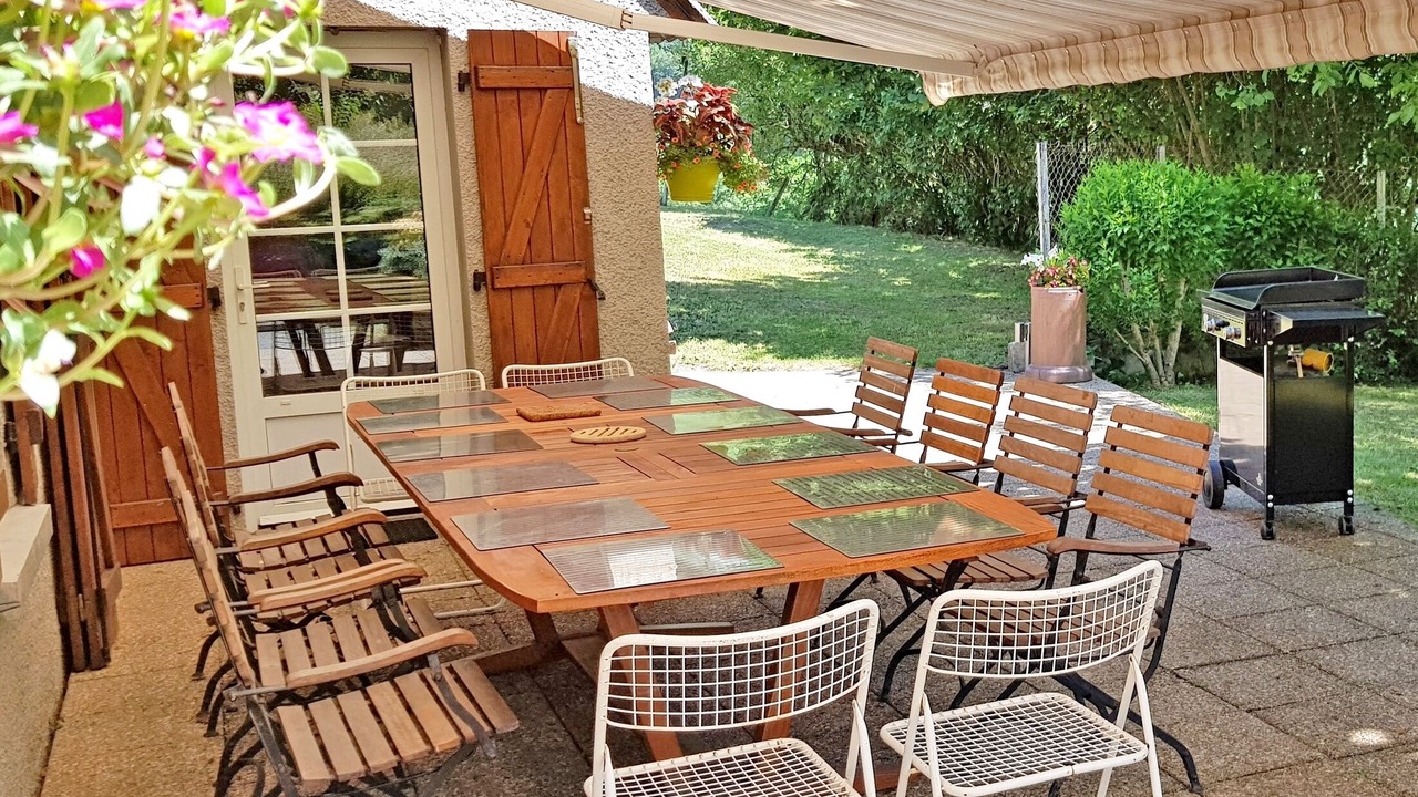 Photo of Outdoor in Campan