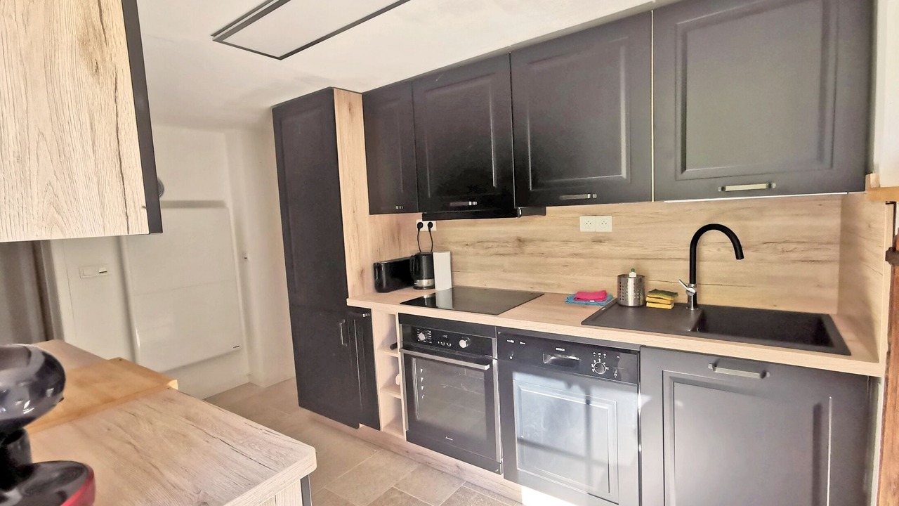 Photo of Kitchen in Campan