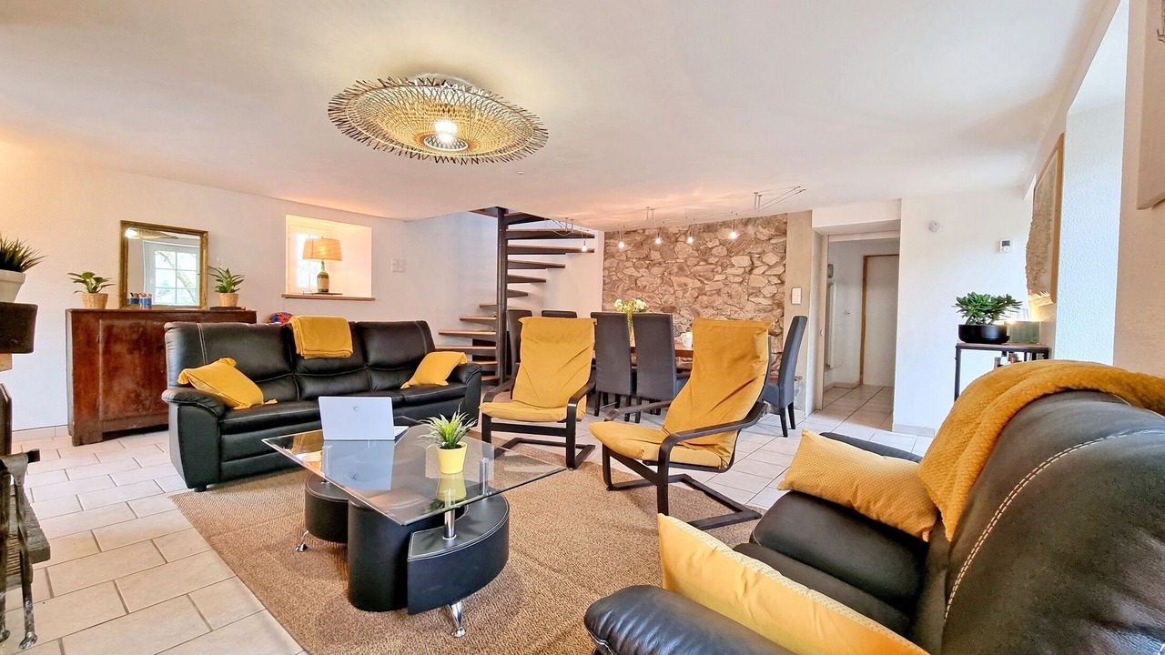 Photo of Livingroom in Campan