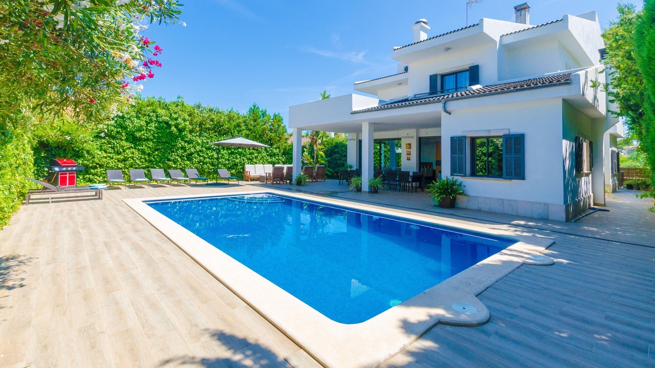 Photo of Outdoor in Son Baulo