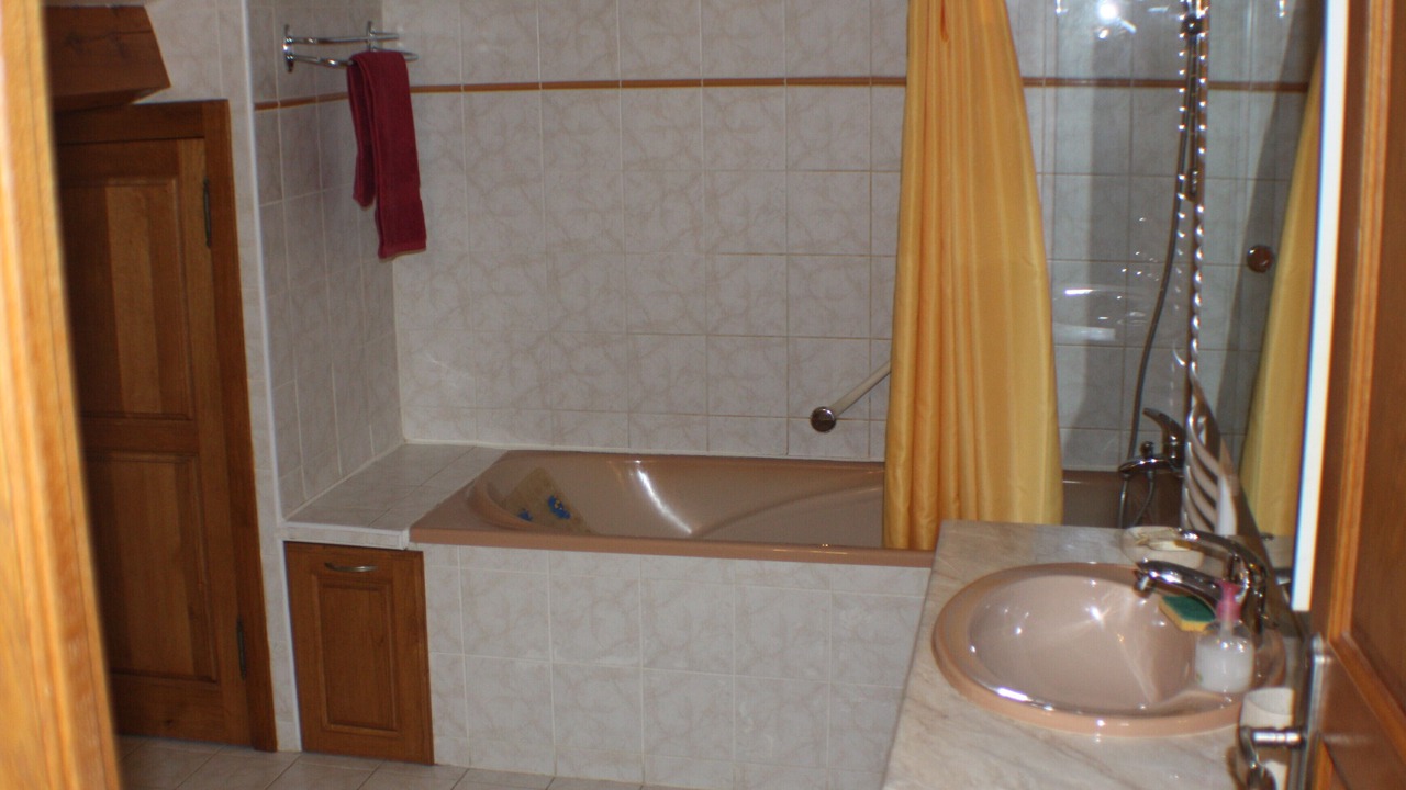 Photo of Bathroom in Ozon