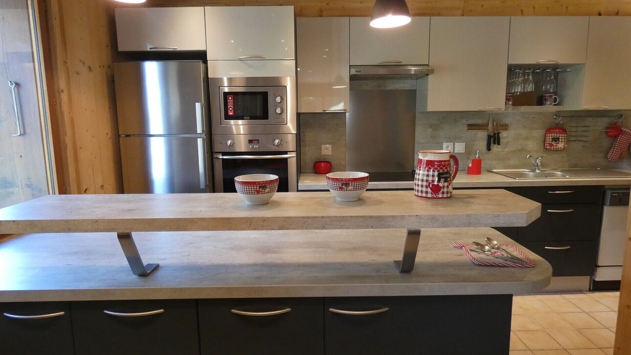 Photo of Kitchen in Thones