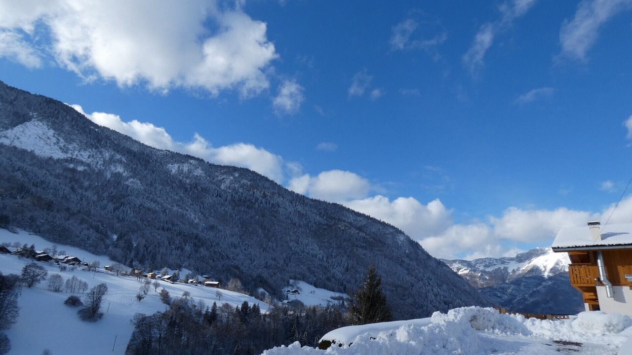 Photo of Outdoor in Thones
