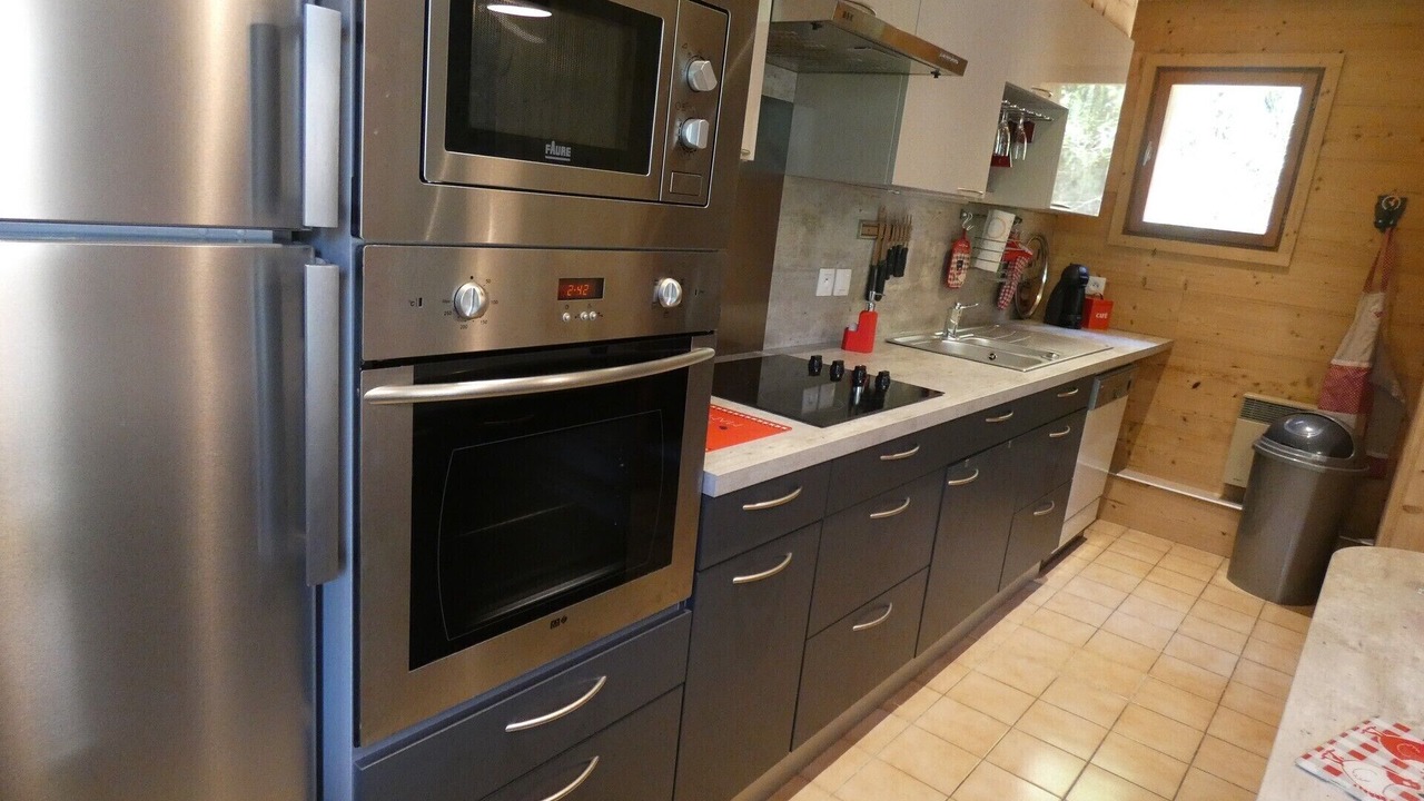 Photo of Kitchen in Thones