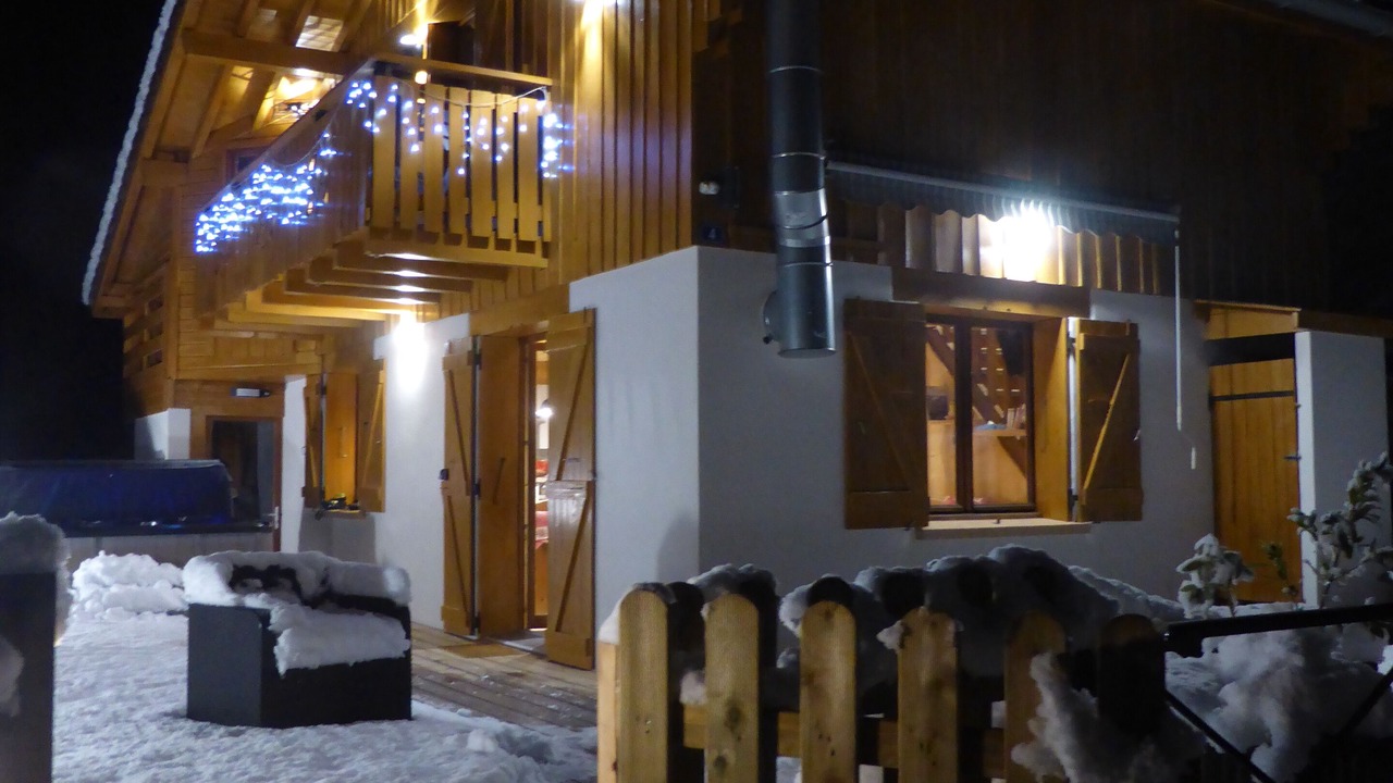 Photo of Outdoor in Thones