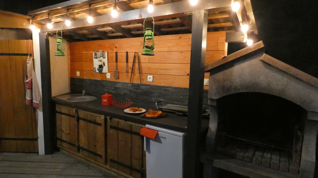 Photo of Outdoor in Thones