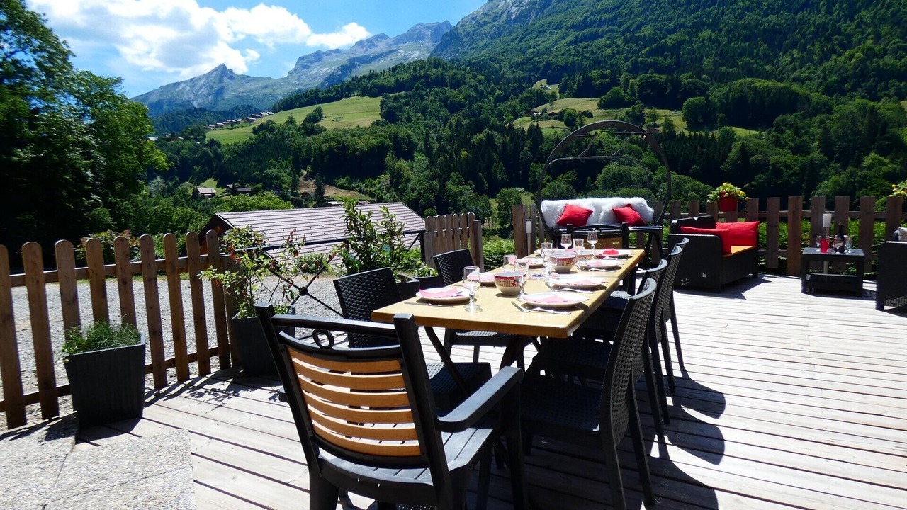 Photo of Outdoor in Thones