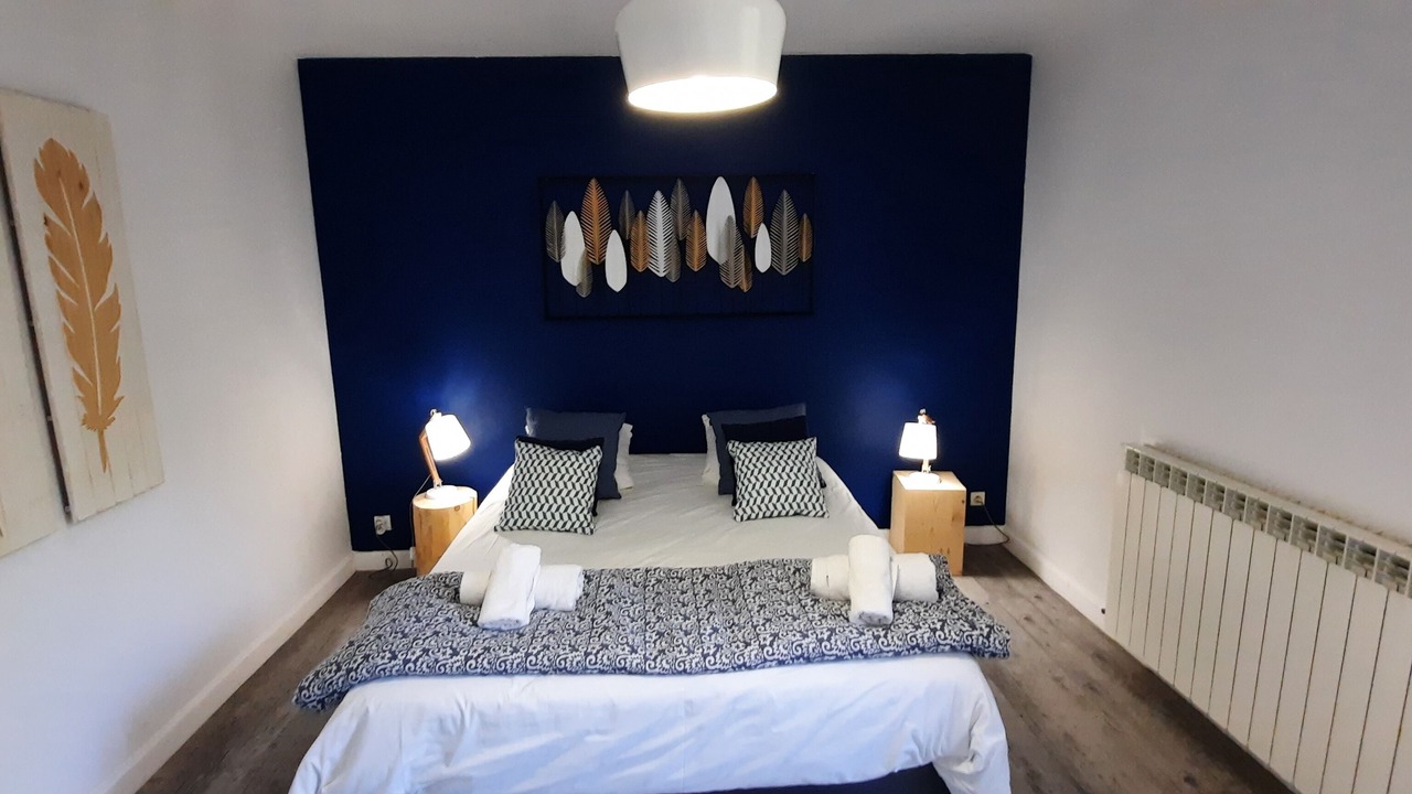 Photo of Bedroom in L'Isle-sur-la-Sorgue