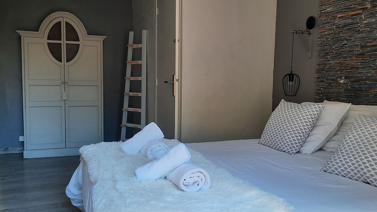 Photo of Bedroom in L'Isle-sur-la-Sorgue