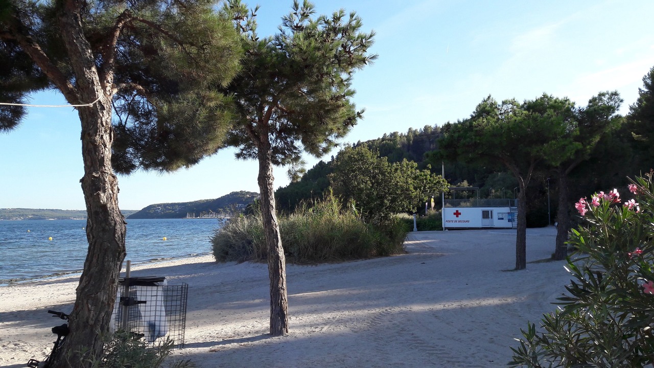 Photo of Others in Miramas le Vieux