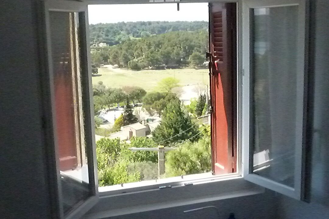 Photo of Bedroom in Miramas le Vieux
