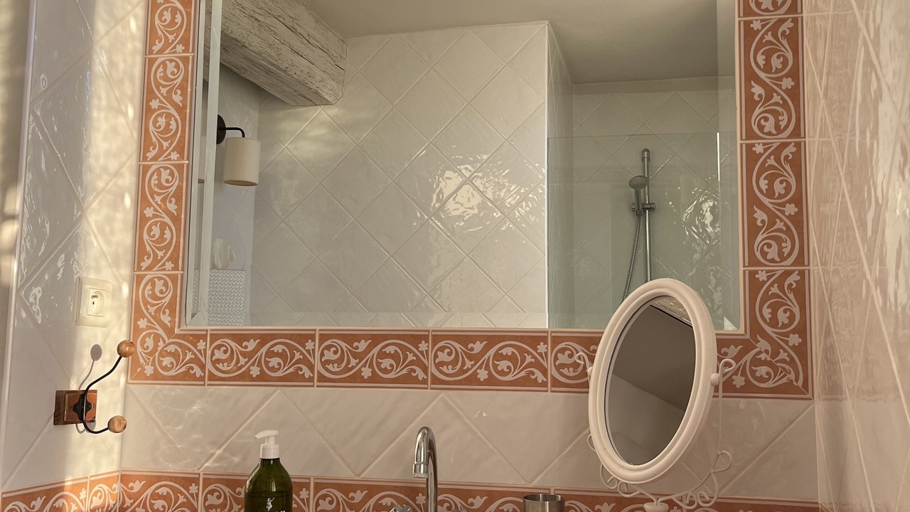 Photo of Bathroom in Roussillon