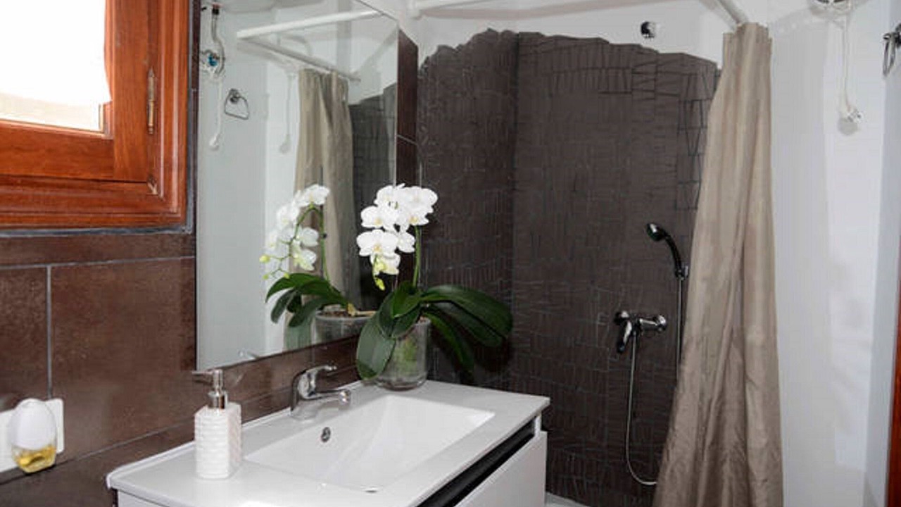 Photo of Bathroom in Galdar