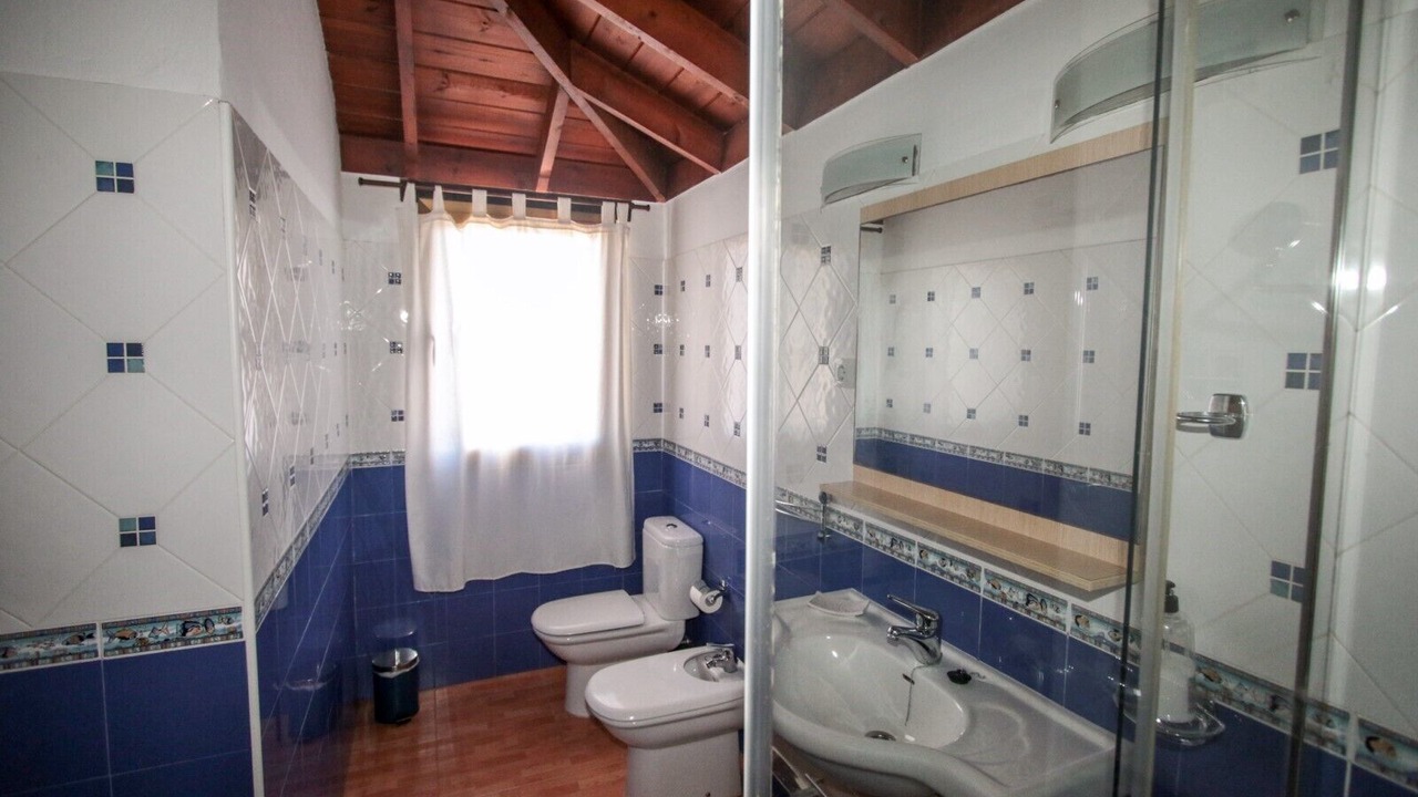 Photo of Bathroom in Lajares